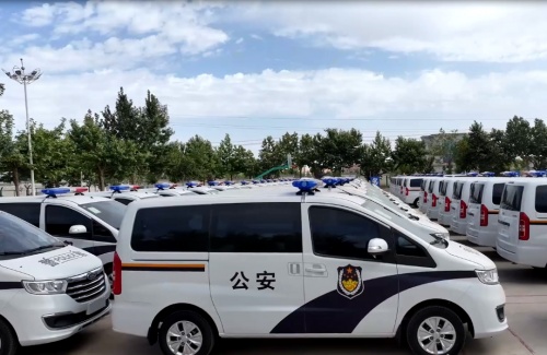从瑞风M3到RF8 PHEV警车版交付 江淮汽车定制化实力的双维突破